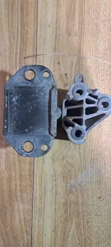 Soportes de motor y caja — foto 1