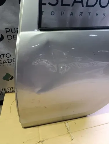Puerta trasera izquierda — foto 2