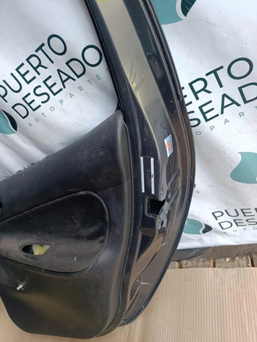 Puerta trasera derecha — foto 3