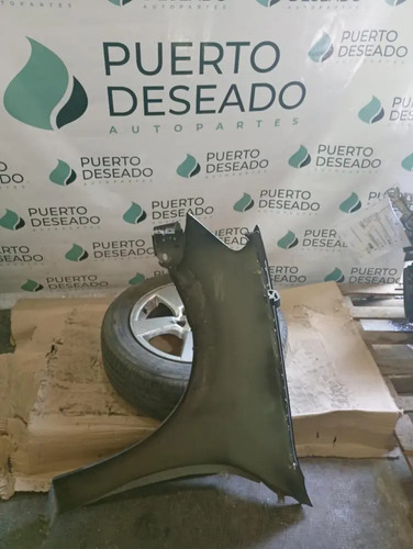 Guardabarro delantero derecho — foto 2