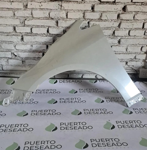 Guardabarro delantero izquierdo — foto 1