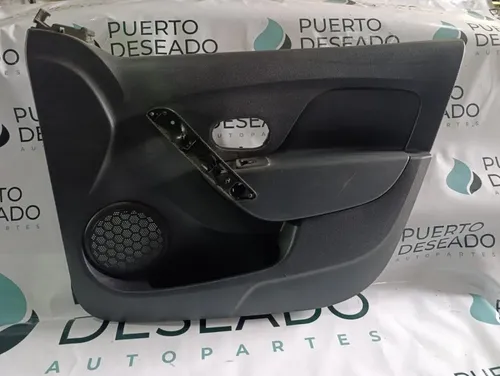 Tapizado de puerta delantera derecha — foto 1