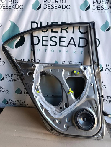 Puerta trasera izquierda — foto 3