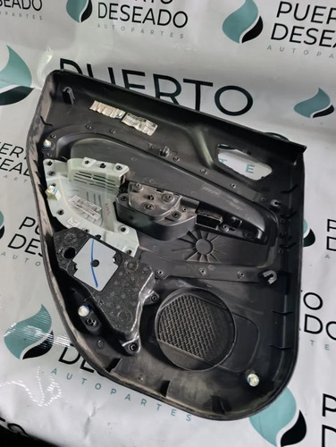 Tapizado de puerta trasera derecha — foto 2