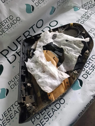 Tapizado de puerta trasera derecha — foto 2