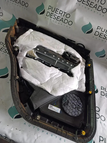 Tapizado de puerta trasera derecha — foto 3