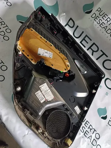Tapizado de puerta trasera derecha — foto 2