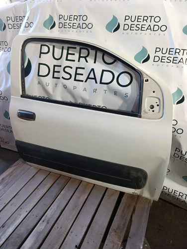 Puerta delantera derecha — foto 3