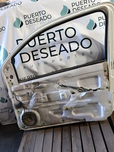Puerta delantera derecha — foto 4