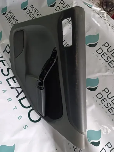 Tapizado de puerta trasera derecha — foto 3