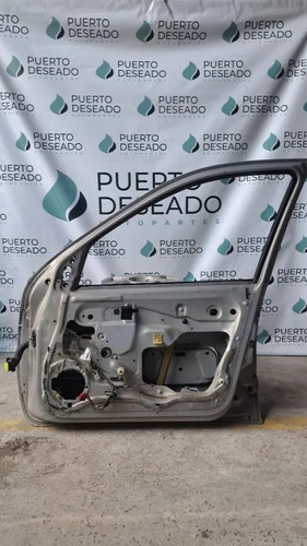 Puerta delantera derecha — foto 4
