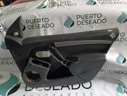 Tapizado de puerta delantera derecha — foto 1