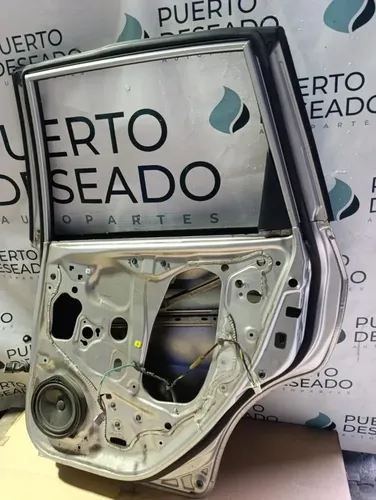 Puerta trasera derecha — foto 2