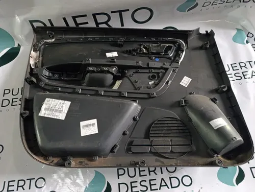 Tapizado de puerta delantera derecha — foto 1
